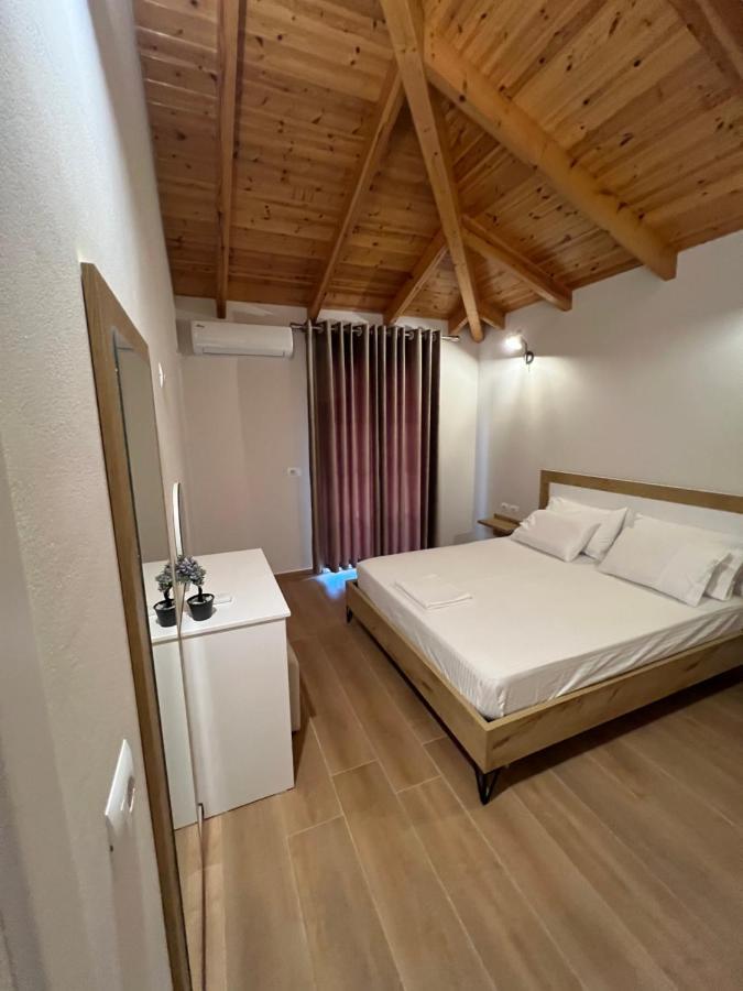 Amazing Familiar Apartments And Rooms Саранда Экстерьер фото