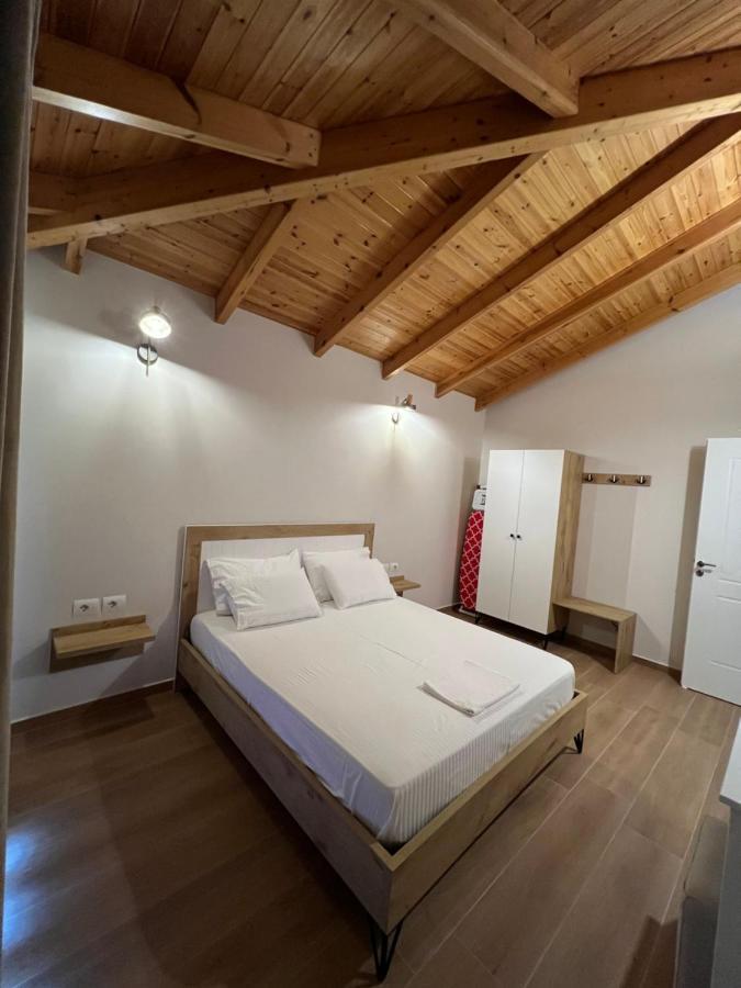 Amazing Familiar Apartments And Rooms Саранда Экстерьер фото
